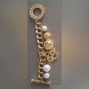 RARE VINTAGE GIVENCHY GOLD PLATED BANGLE BRACELET EXCELLENT